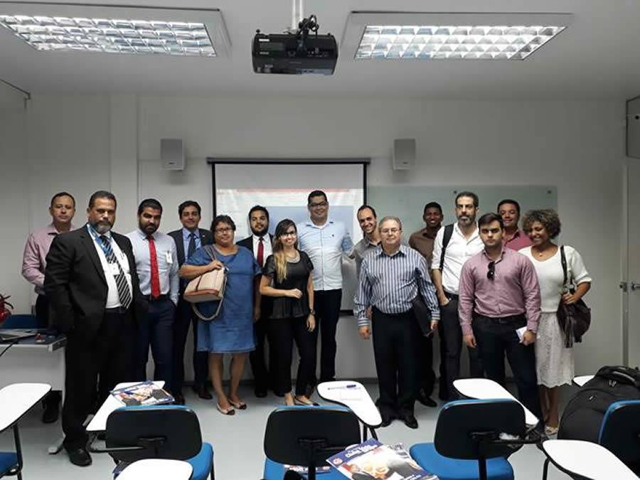 Corretoras devem investir em marketing e vendas digitais, diz especialista em workshop do CVG-RJ