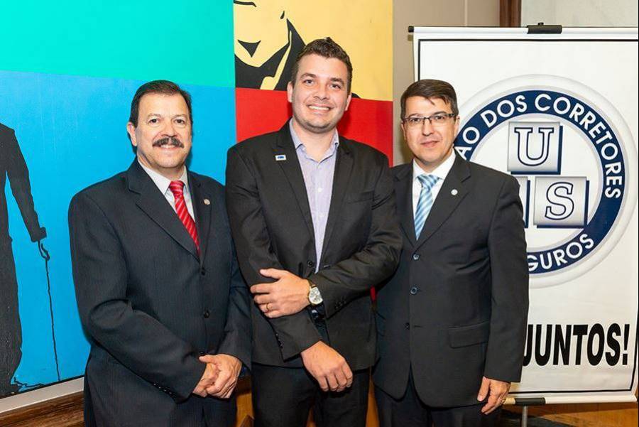 AUTOGLASS marca presen&ccedil;a na celebra&ccedil;&atilde;o de 14 anos da UCS