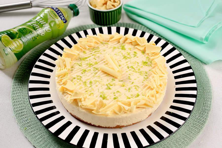 Para adoçar o seu dia com muito sabor: Cheesecake de limão e chocolate branco