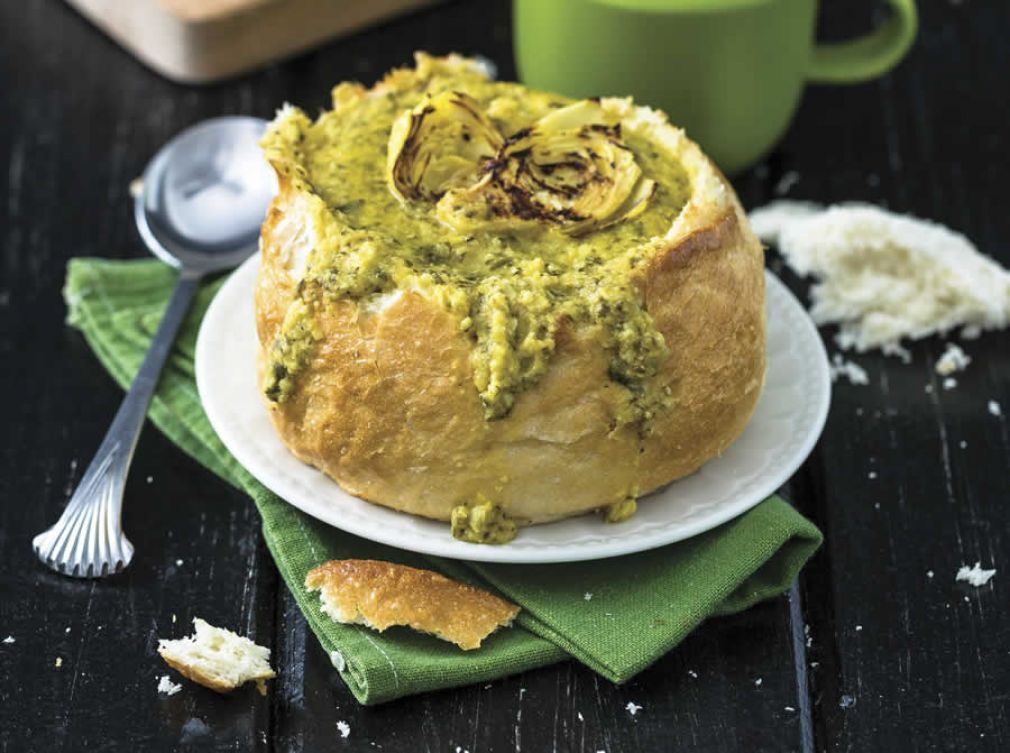 Receitas de de sopas para aquecer o inverno, que agradaram at&eacute; paladares veganos: Sopa De Espinafre e Alcachofra