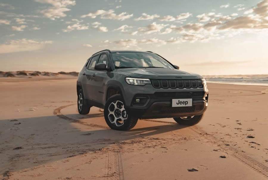 Jeep&reg; Compass ultrapassa marca de 400 mil unidades produzidas no Brasil
