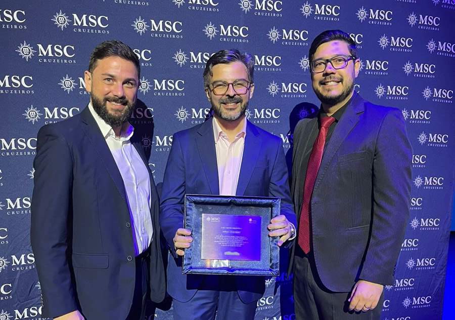  Executivos de Travel da Europ Assistance: Diego del Rio Orlandi, coordenador comercial; Fabio Pessoa, Diretor de Travel e Canais Digitais; Cassio Guiglielmin, executivo de contas Sr - Divulga&ccedil;&atilde;o