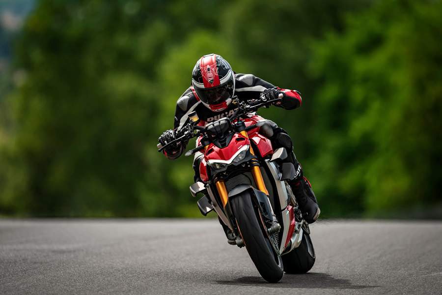 Ducati EVER RED agora disponível para Panigale V4S e Streetfighter V4S