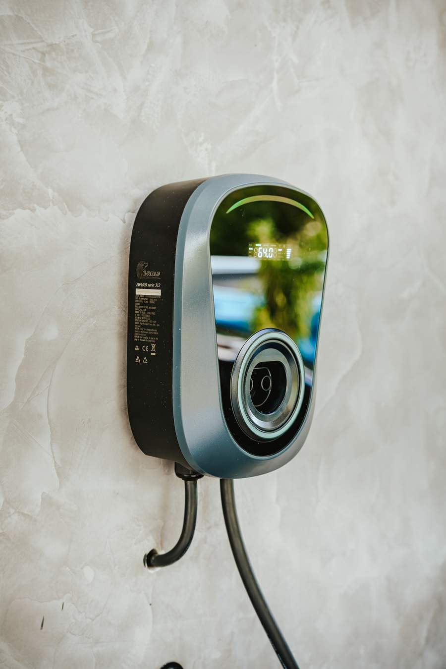 Nova lei pode obrigar condom&iacute;nios a aceitarem carregadores de carros el&eacute;tricos - Divulga&ccedil;&atilde;o e-wolf