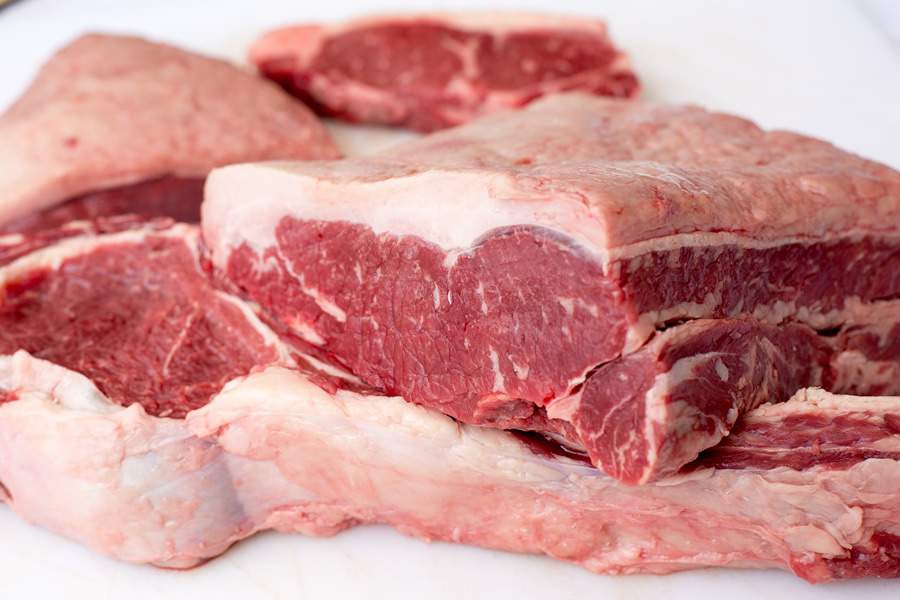 Como escolher a melhor carne bovina no supermercado?