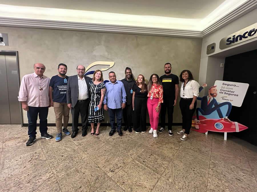 Fotos: Presidente do Sincor-SP com jornalistas do setor na primeira edi&ccedil;&atilde;o de 2024 de seu F&oacute;rum com a Imprensa Especializada