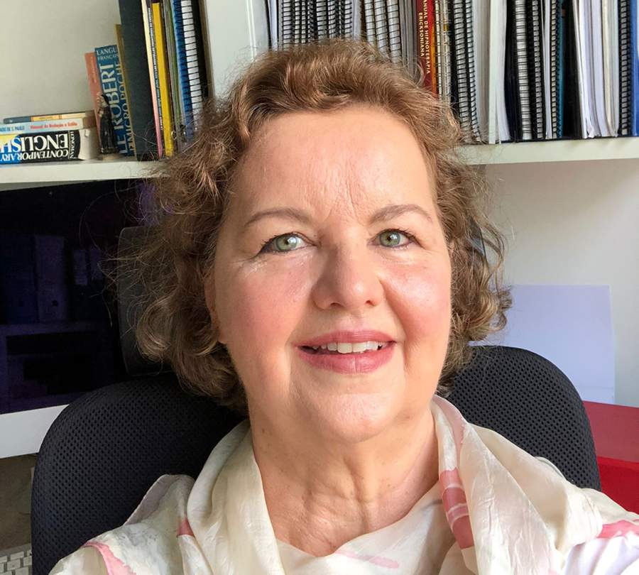 Maria Helena Rocha Azevedo Picherle* &eacute; psic&oacute;loga cl&iacute;nica e hipnoterapeuta - Divulga&ccedil;&atilde;o