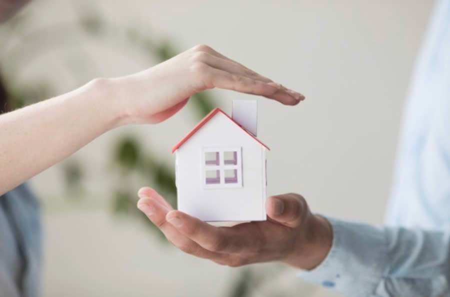 Kakau cria campanha para seguro residencial e oferece mensalidade grátis para novos clientes
