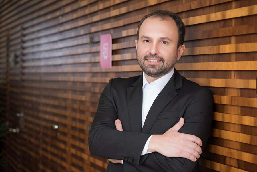 Dia dos Pais: Europ Assistance lista dicas essenciais de manuten&ccedil;&atilde;o automotiva para os amantes de carros