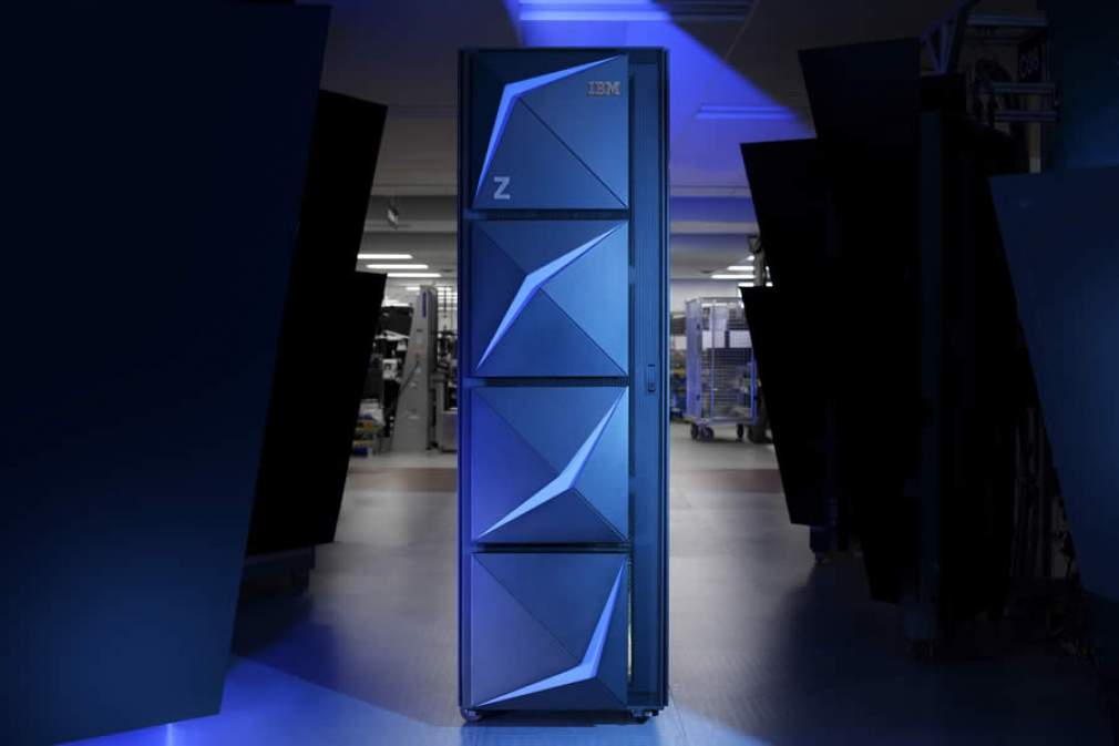 IBM apresenta o System z15, com recursos de privacidade de dados inovadores no setor