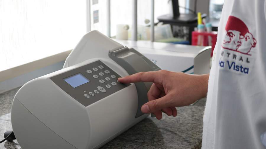 Central Bela Vista adquire novo equipamento que avalia a concentração espermática de bovinos