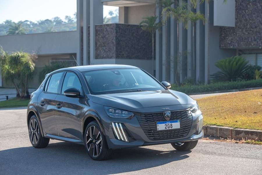 NOVO Peugeot 208: O Le&atilde;o Ruge Mais Alto Com a Renova&ccedil;&atilde;o de Seu Modelo Mais Ic&ocirc;nico