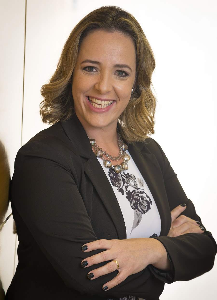 Juliana Zan, Superintendente de Recursos Humanos
