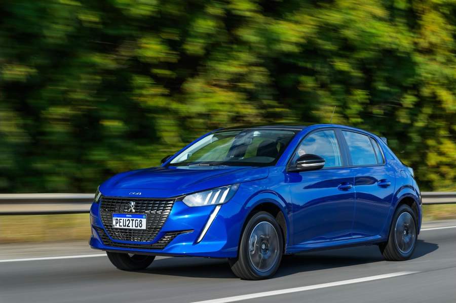 Peugeot 208 Turbo Vence Como Melhor Hatch no Pr&ecirc;mio Trend Car 2024