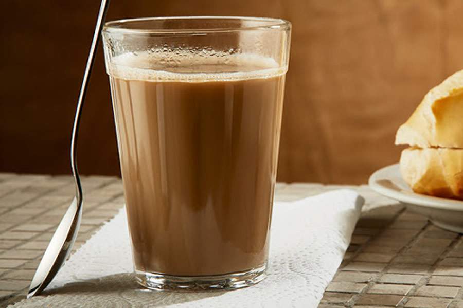 Nas padarias, o nutritivo café com leite, também é sucesso - Divulgação