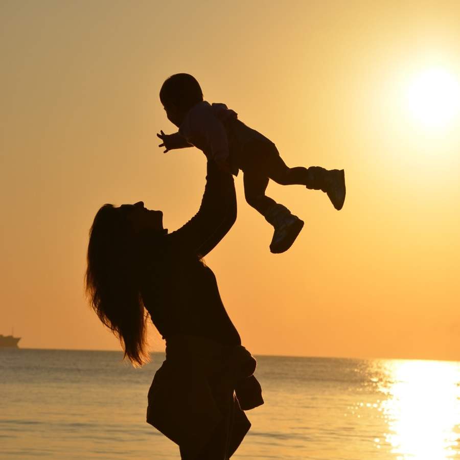Mês das Mães: como conciliar maternidade e carreira sem sobrecarga excessiva?