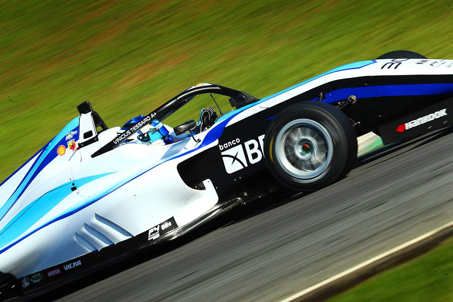 Vin&iacute;cius Tessaro #30 (Luca Bassani)