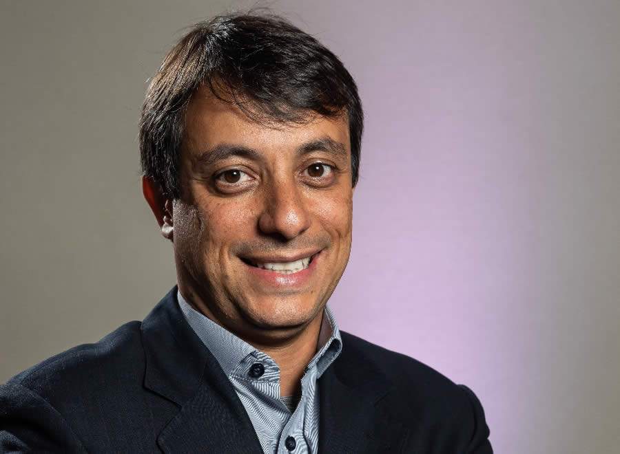 Cl&oacute;vis Silva, Superintendente de Massificados na AXA no Brasil.