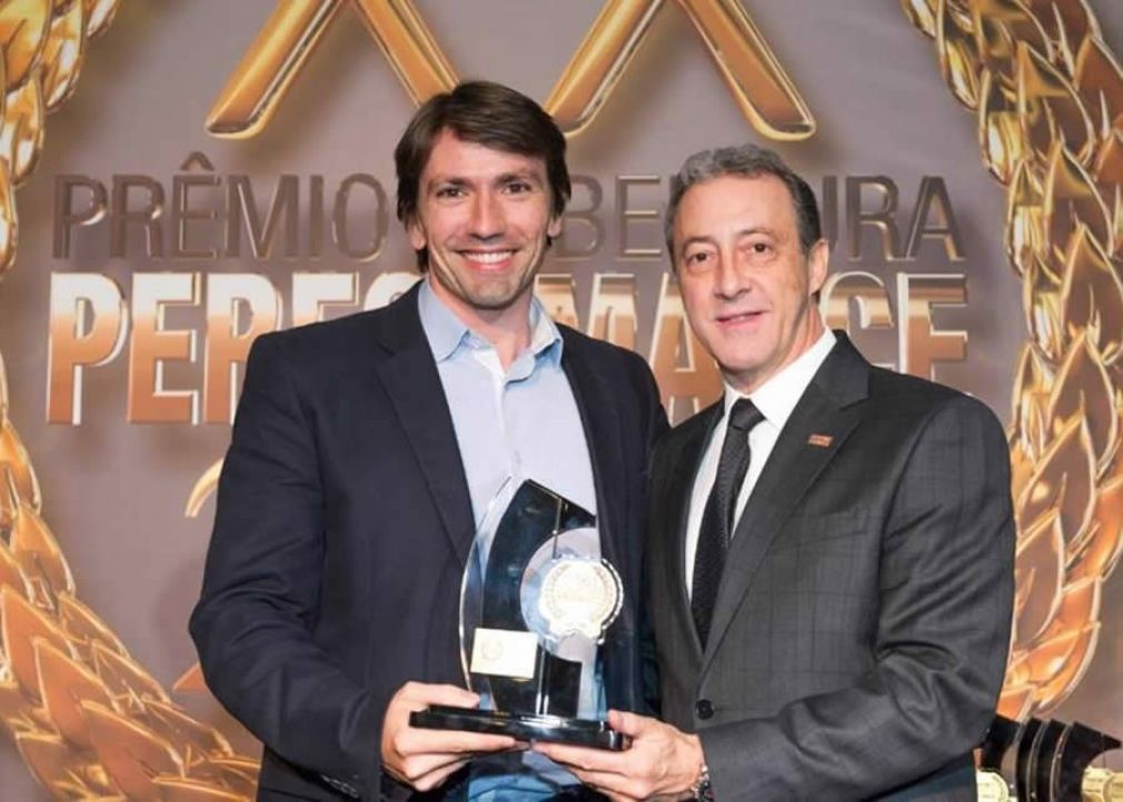 Legenda da Foto: Arnaldo Bechara (à esq.) e Marcos Colantonio, presidente da Aconseg SP