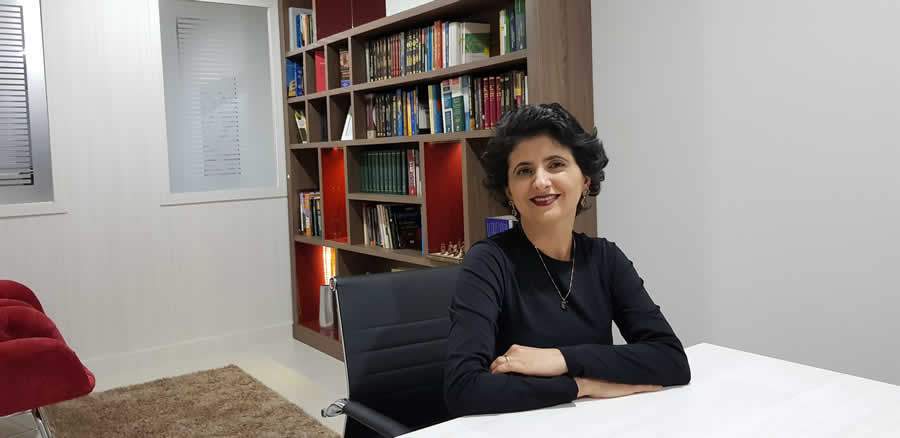 M&aacute;rcia Ara&uacute;jo da Silva - Divulga&ccedil;&atilde;o