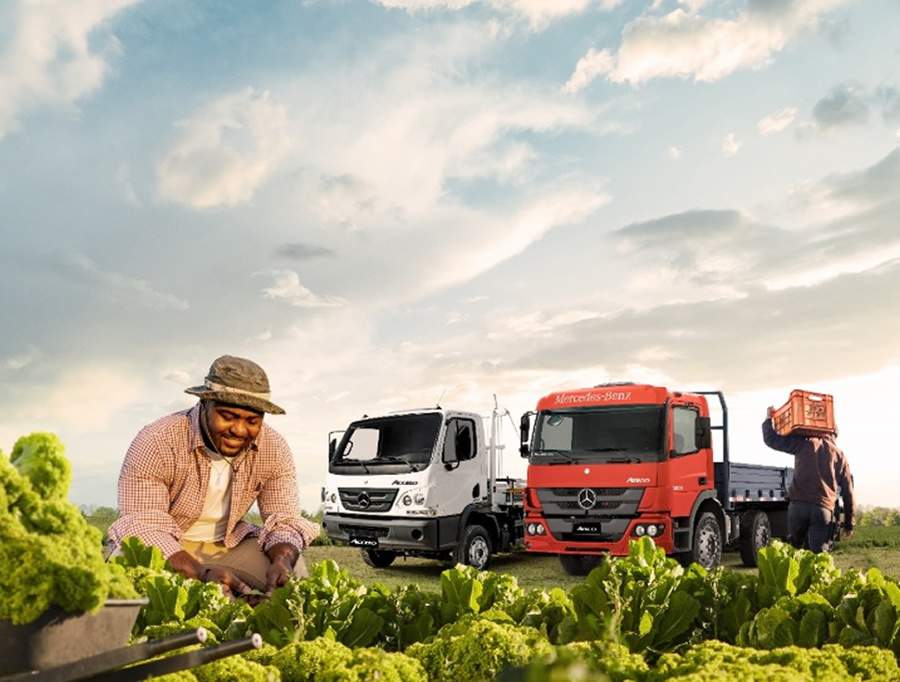 Mercedes-Benz promove test-drive com Accelo e Atego para motoristas na Ceasa de An&aacute;polis