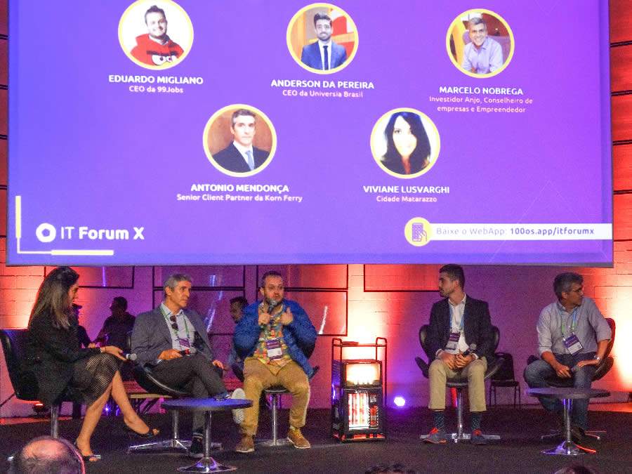 Aprender a conversar &eacute; uma das habilidades mais importantes para o profissional do futuro