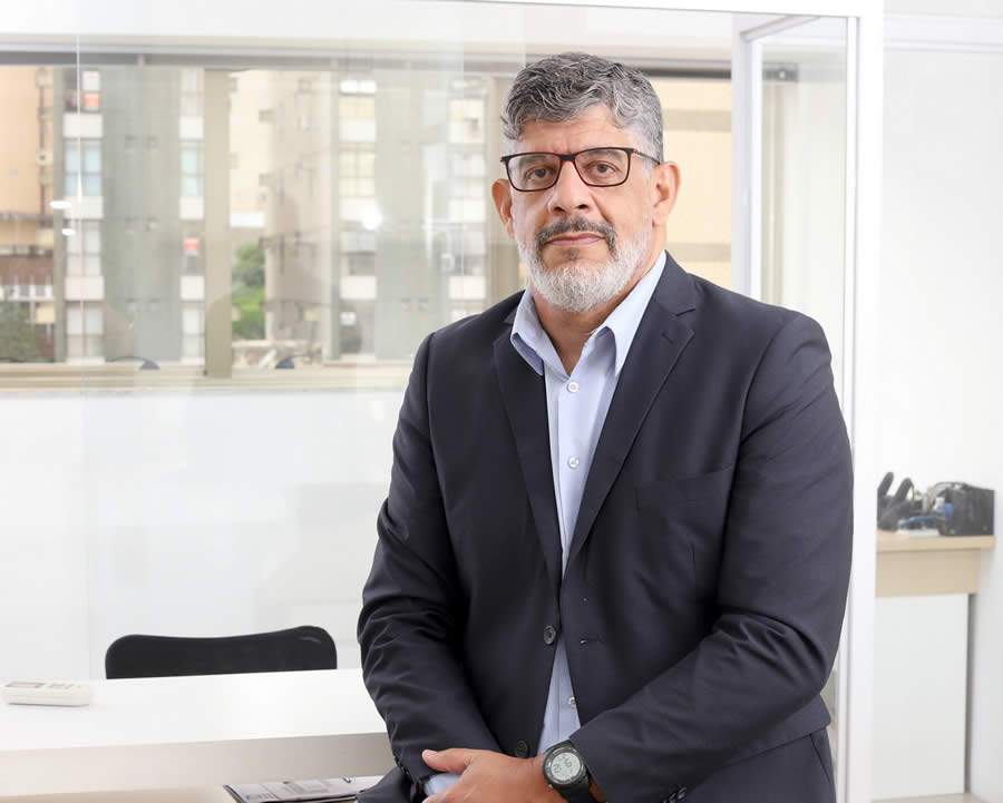 Mauricio Tadeu Morais é professor, consultor, coach e mentor de empreendedores