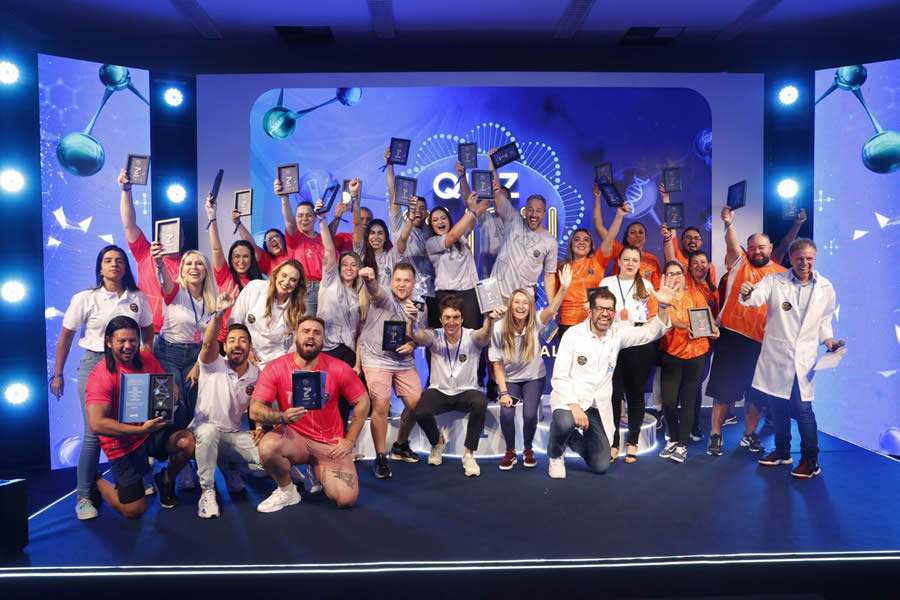 Etapa final do Quiz Show Amil premia profissionais de tr&ecirc;s corretoras