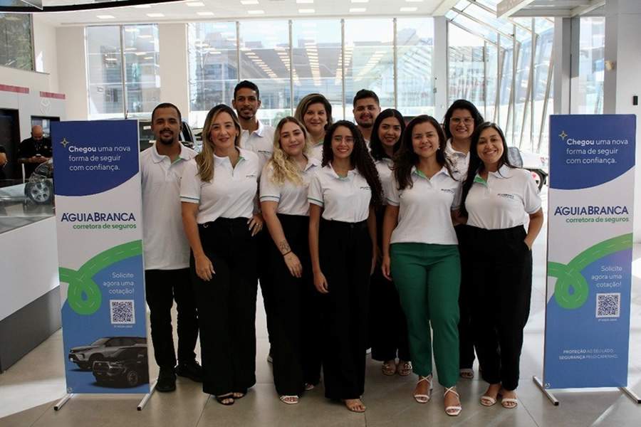 Equipe Corretora de Seguros - Divis&atilde;o de Com&eacute;rcio Grupo &Aacute;guia Branca