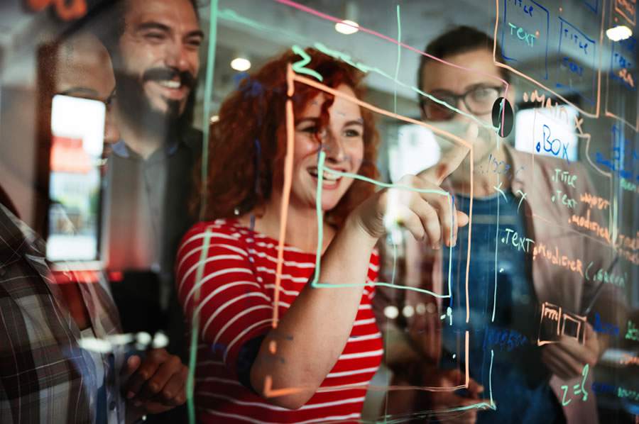 Nesta empresa, ningu&eacute;m tem medo de perder o emprego para a Intelig&ecirc;ncia Artificial