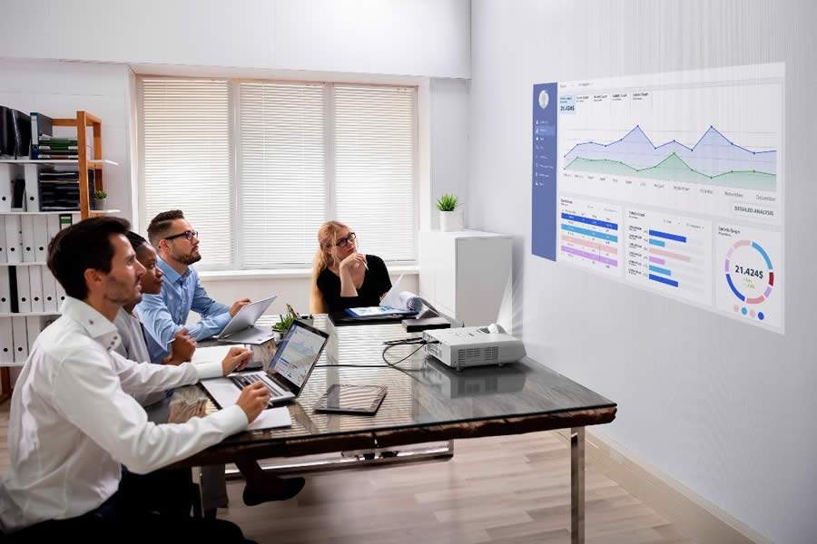 Epson lan&ccedil;a novos projetores laser PowerLite&reg; para institui&ccedil;&otilde;es de ensino, corporativas e sinaliza&ccedil;&atilde;o digital