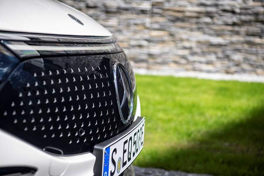 Mercedes-Benz e GROB lançam cooperação de baterias