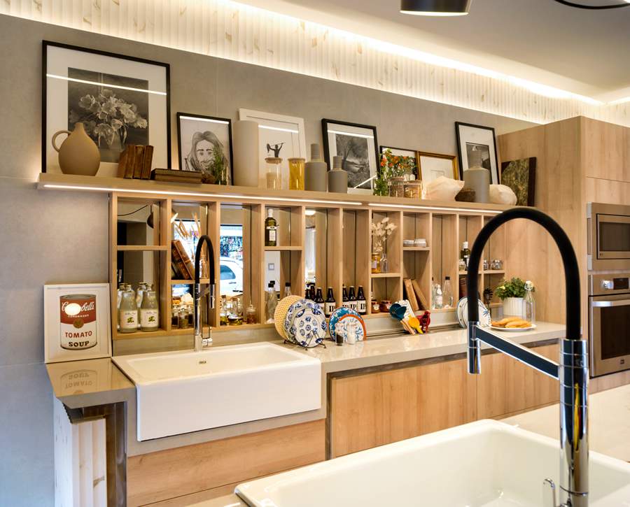 Deca - Monocomando de mesa com filtro para cozinha Twin Colore (Cr&eacute;dito: Romulo Fialdini)