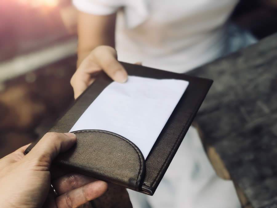 Compra e venda de precat&oacute;rios: conhe&ccedil;a a opera&ccedil;&atilde;o que pode beneficiar cidad&atilde;os e empresas