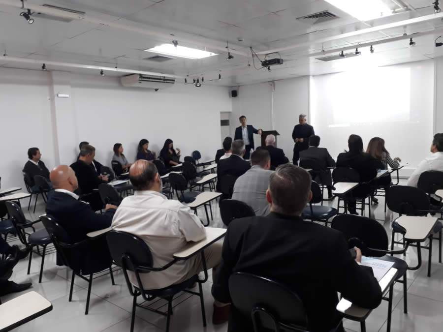 Essor e Brancante se re&uacute;nem com corretores de seguros em S&atilde;o Paulo