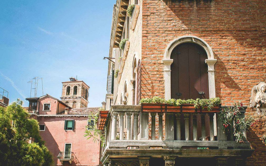 Danos elétricos aumentam nos lares brasileiros: seguro residencial pode ser aliado