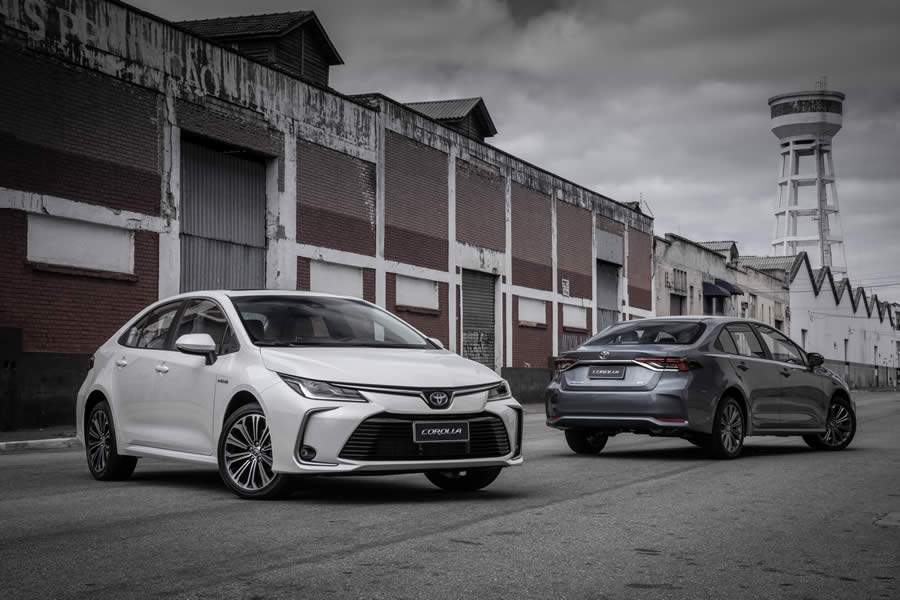 Nos primeiros 15 dias de vendas, Novo Corolla tem quase 6 mil pedidos na rede Toyota e supera expectativas da fabricante