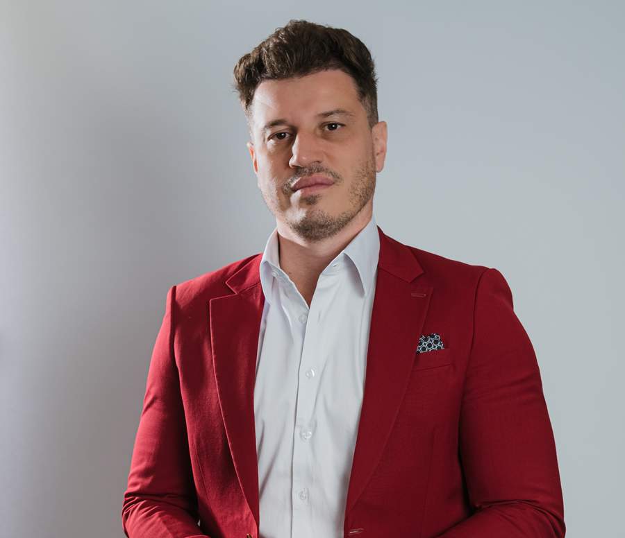 Educação Financeira no Brasil: Como Tornar o Investimento Acessível para Todos