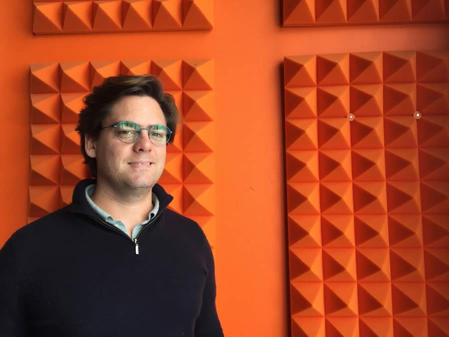 Apple e Walmart: dois grandes jeitos de uma empresa se posicionar e competir em no mercado