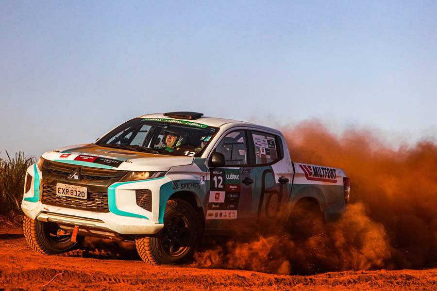 Em sua primeira temporada na MitCup, Giovanni est&aacute; em terceiro na Triton Sport R (Sanderson Pereira)