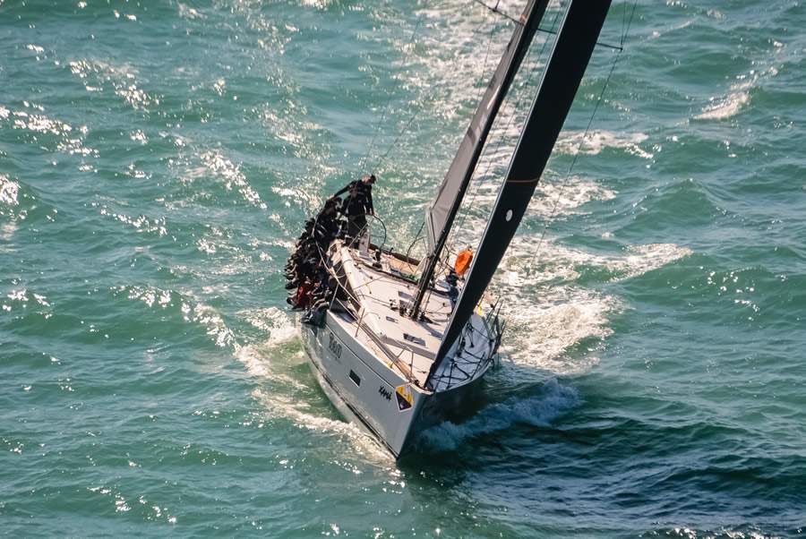 Foto: Veleiros Xamã, Rudá, Phoenix, Atrevida e disputa no mar / Crédito: Aline Bassi e Edu Grigaits / Balaio de Ideias