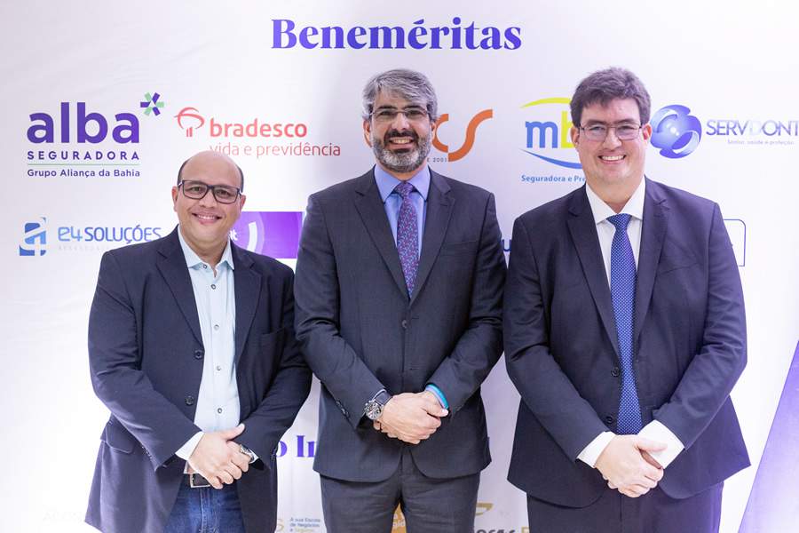 Ulisses Brito (diretor de Opera&ccedil;&otilde;es da E4 Solu&ccedil;&otilde;es), Paulo Rebello (diretor-presidente da Ag&ecirc;ncia Nacional de Sa&uacute;de Suplementar/ANS), Antonio Daniel Mota (presidente do CSP Bahia) - Cr&eacute;dito: Divulga&ccedil;&atilde;o CSP Bahia