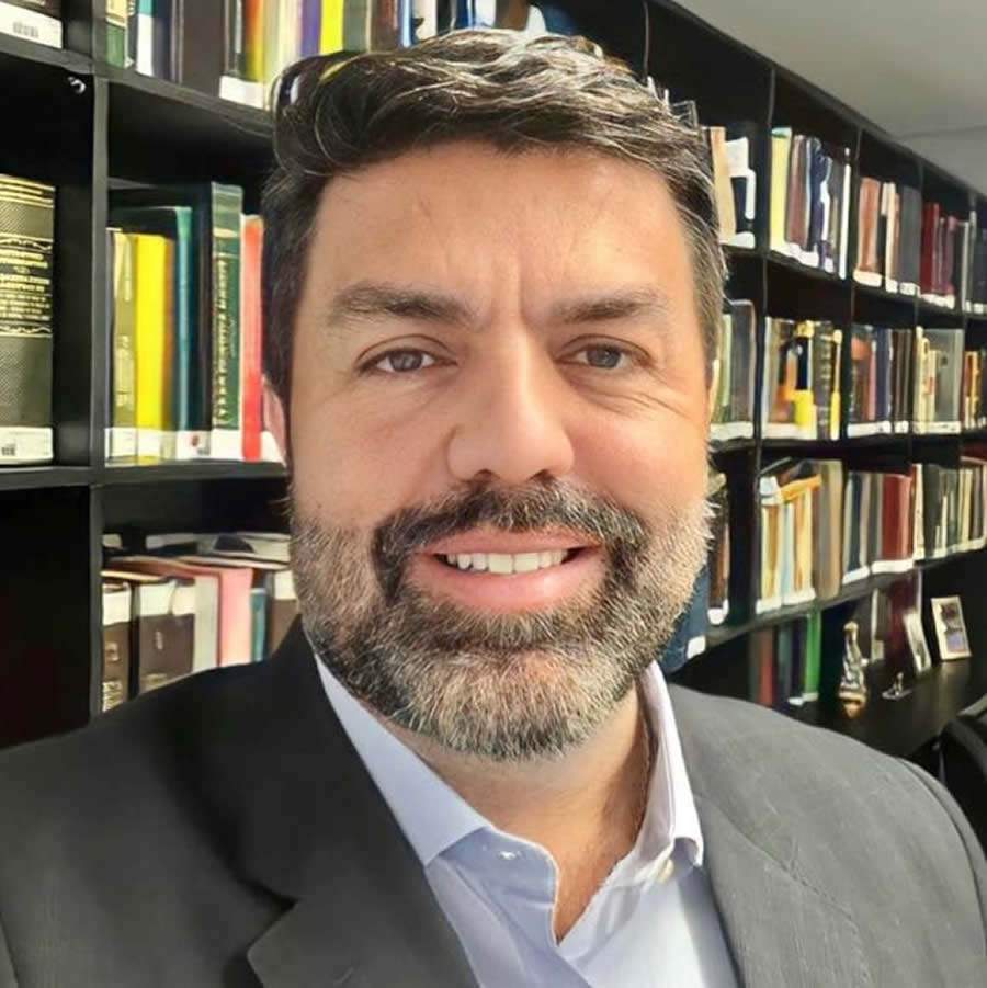 Alexander Coelho, especialista em Prote&ccedil;&atilde;o de Dados e s&oacute;cio do escrit&oacute;rio Godke Advogados Divulga&ccedil;&atilde;o