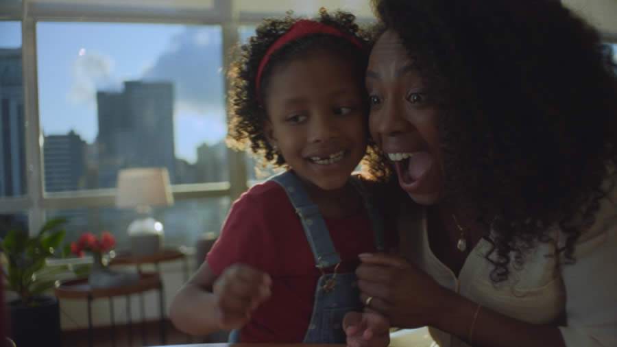 Imagem:  Divulga&ccedil;&atilde;o (Frame da campanha institucional)