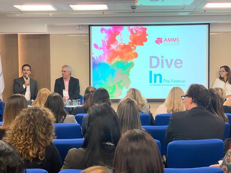 Francisco Vidigal Filho, presidente da Sompo Seguros, apresenta iniciativas da seguradora voltadas &agrave; diversidade durante evento