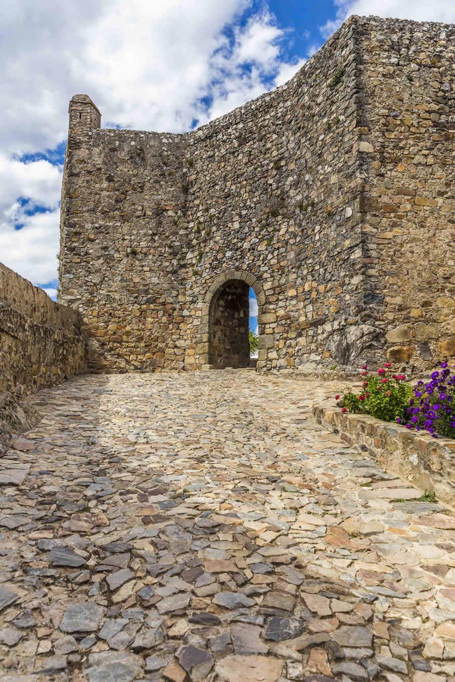 Entrada para o Castelo de Marvão - Crédito Victor Carvalho