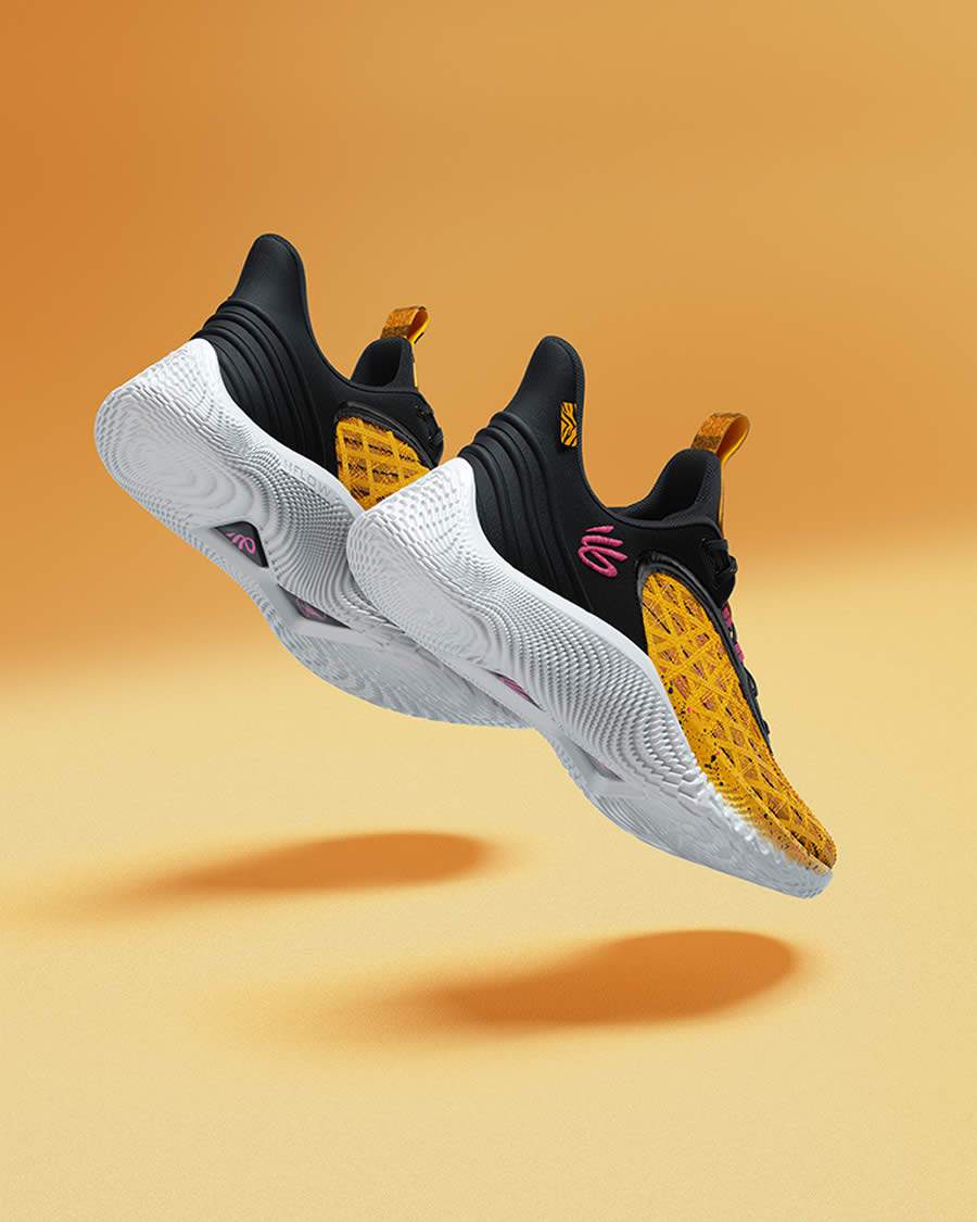 FW21_CURRY_Curry9_BeyondTheStripe