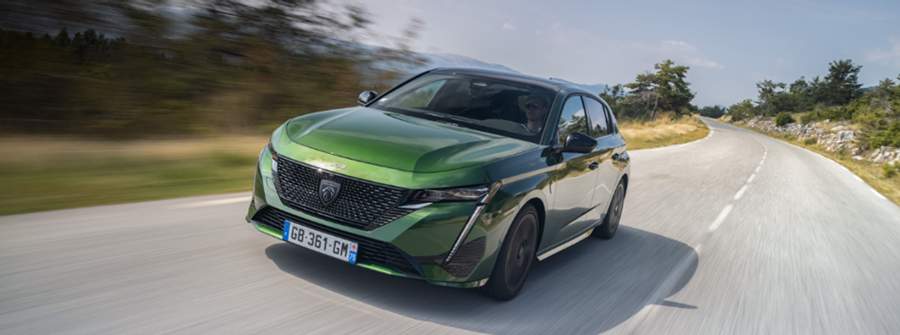 Novo PEUGEOT 308 &eacute; finalista do Carro do Ano 2022