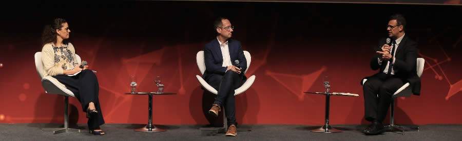 Da esquerda para a direita: a superintendente M&eacute;dica da SulAm&eacute;rica Sa&uacute;de, Regina Mello; o cientista da UFRJ e do Instituto D'Or de Pesquisa, Stevens Rehen; e o superintendente de Regula&ccedil;&atilde;o da FenaSa&uacute;de, Sandro Leal