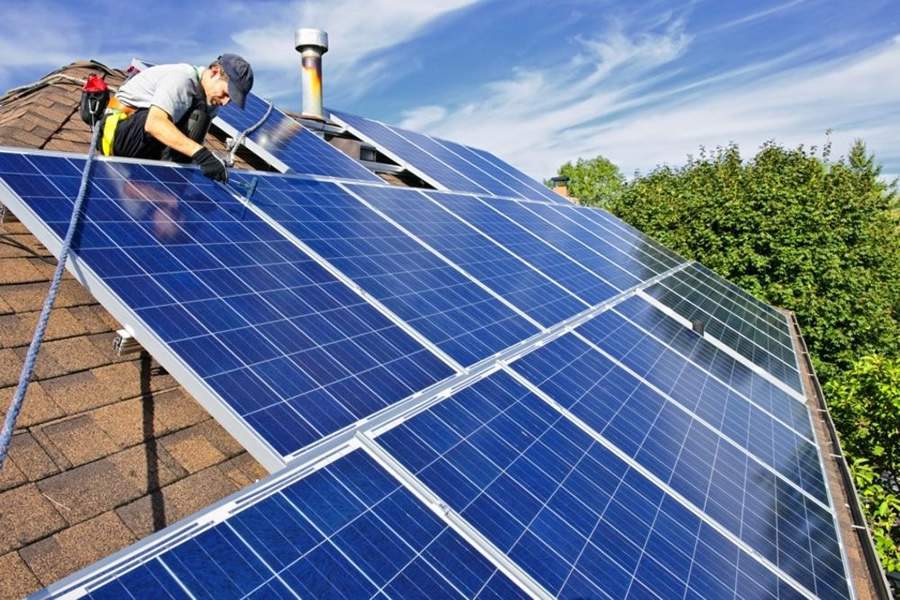 Setor solar fotovoltaico bate recordes no Brasil com R$ 13 bilhões de investimentos em 2020, informa ABSOLAR